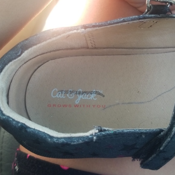 Hardy used girl shoes - Picture 3 of 4